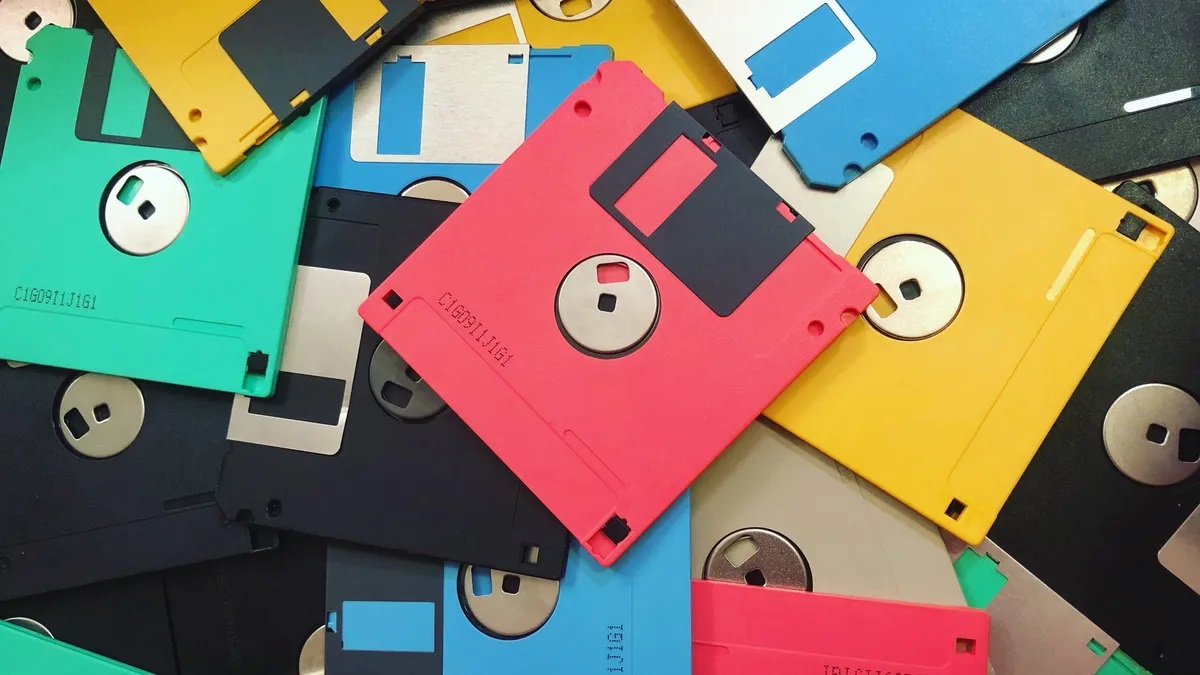 use of floppy disks in Japan