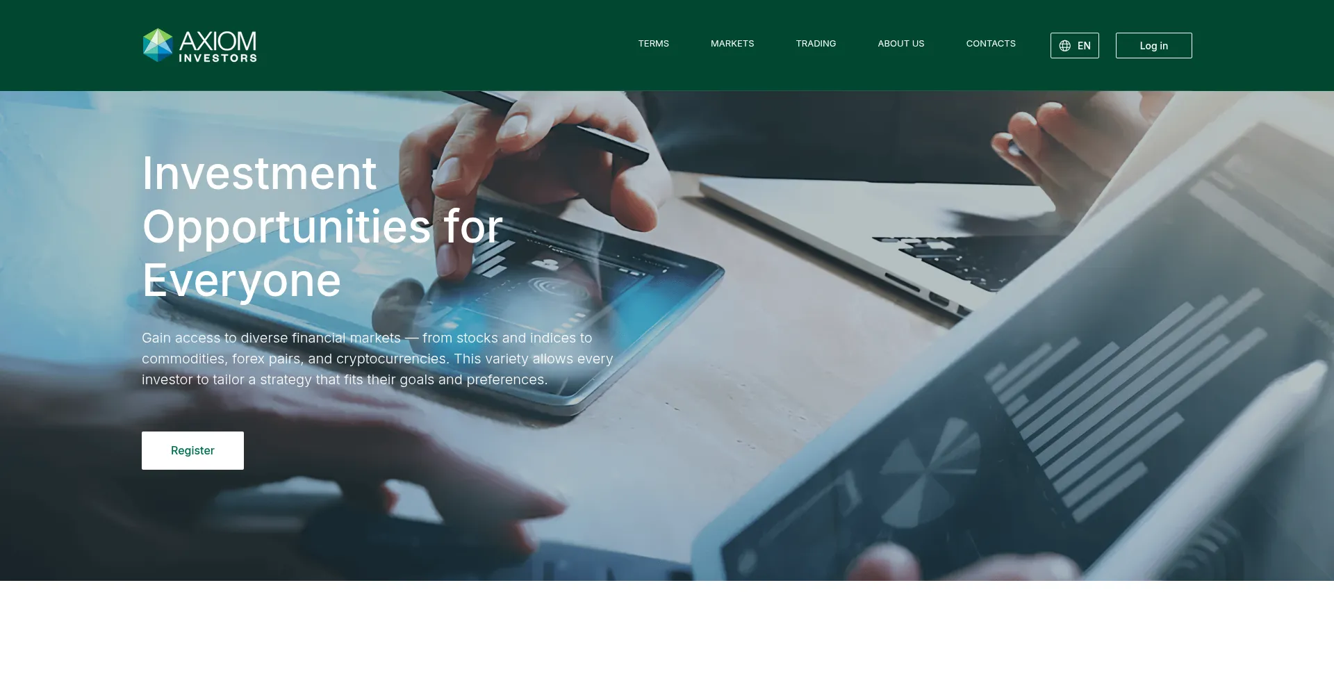 Website screenshot of Axombroker.com