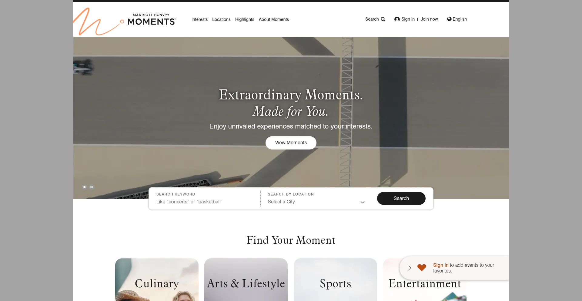 Website screenshot of Moments.com
