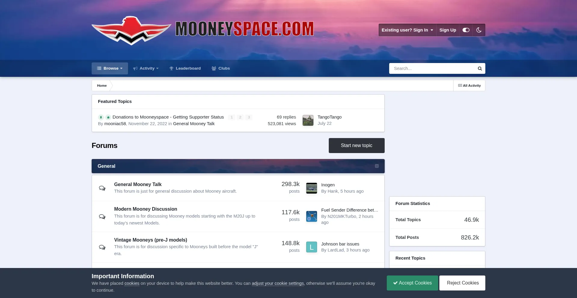 Website screenshot of Mooneyspace.com