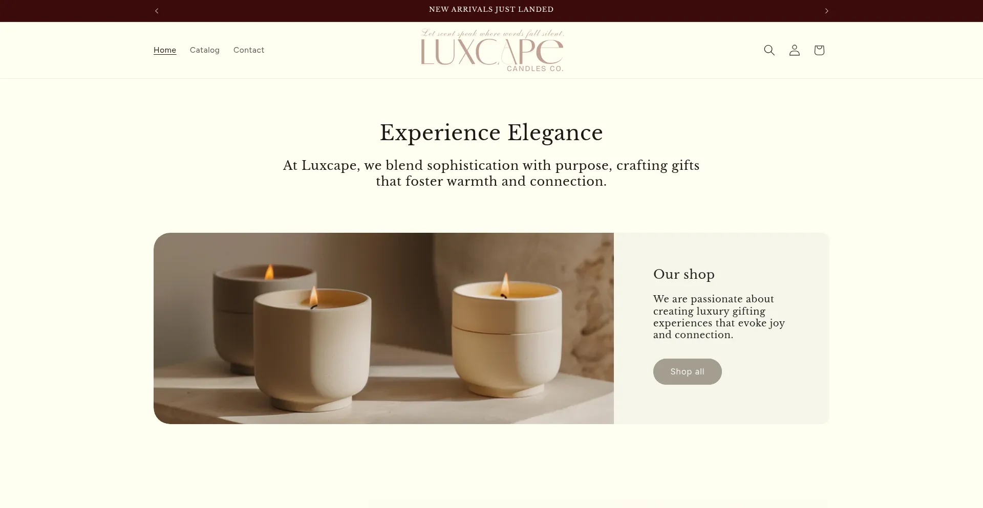 Website screenshot of Shopluxcape.com